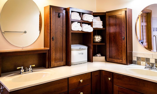 bathroom-accessories-bathroom-640x480-58331743.jpeg