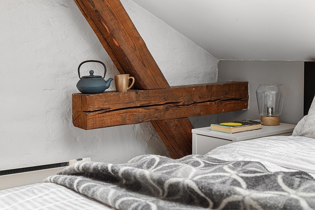 bed-frame-640x480-92705132.jpeg