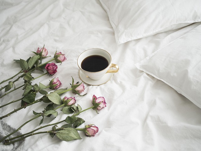 bed-frame-640x480-98987820.jpeg