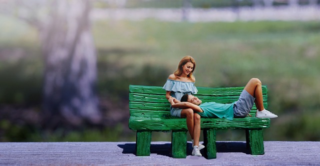 bench-640x480-24858980.jpeg