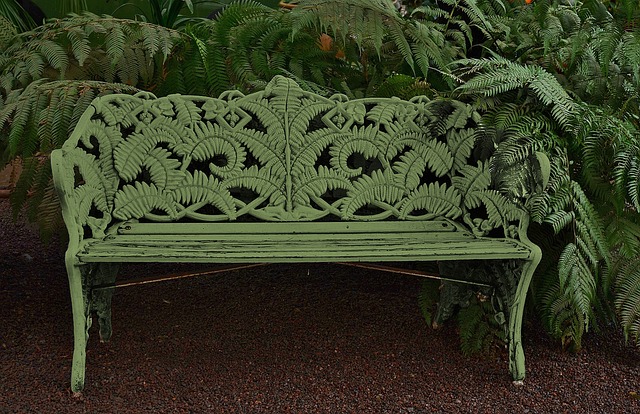 bench-640x480-28161512.jpeg