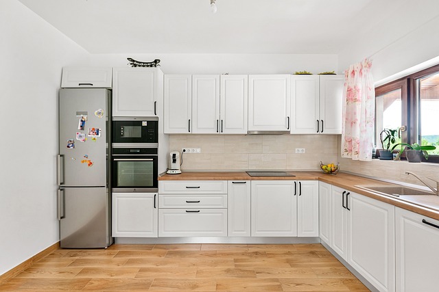 cabinet-640x480-48018244.jpeg
