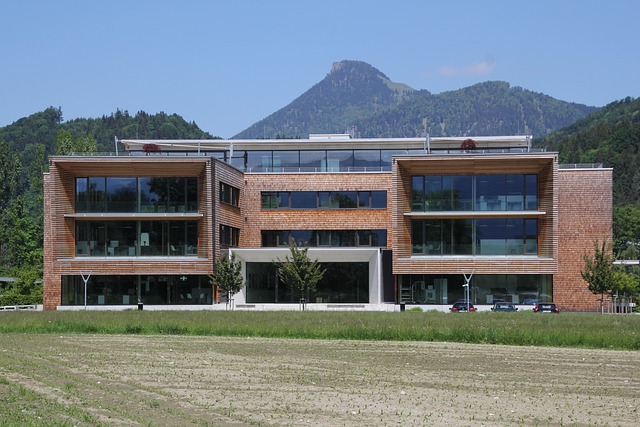company-640x480-74631142.jpeg