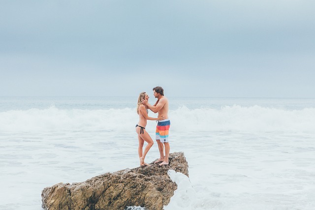 couple-640x480-49898788.jpeg