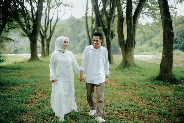 couple-640x480-56837376.jpeg