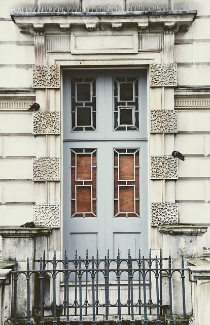 door-640x480-23927794.jpeg