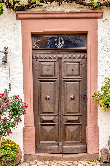 door-640x480-31824857.jpeg