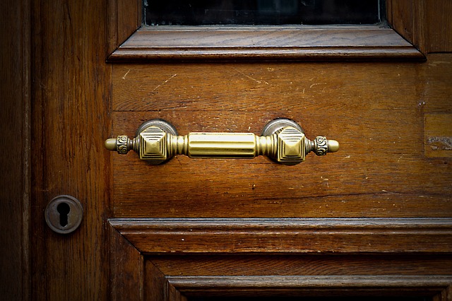 door-640x480-41756622.jpeg