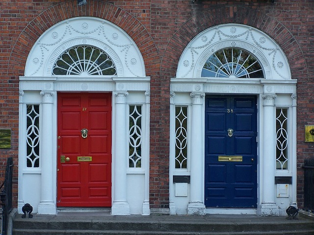 door-640x480-49971398.jpeg