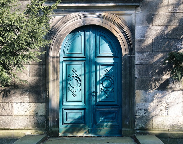 door-640x480-56671228.jpeg