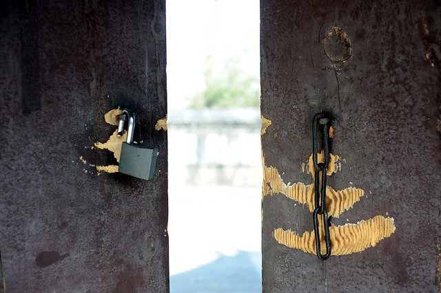 door-640x480-62055791.jpeg