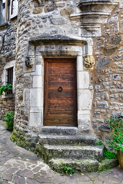 Secure Pet Doors: Balancing Fido’s Freedom & Burglar Proofing