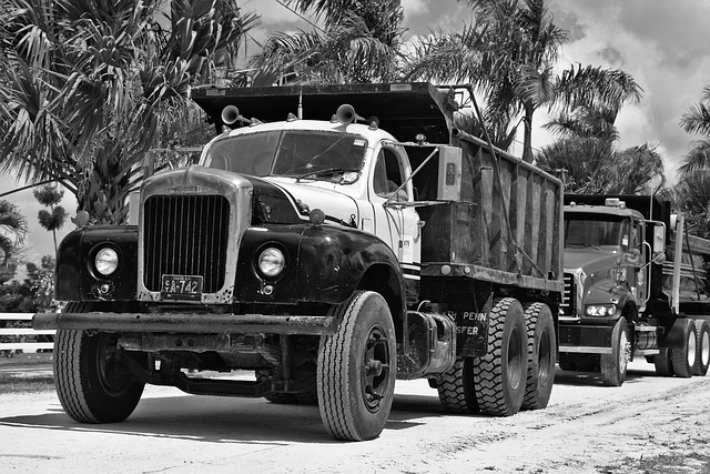 dump truck
