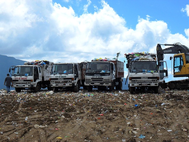 dump-truck-640x480-88453174.jpeg