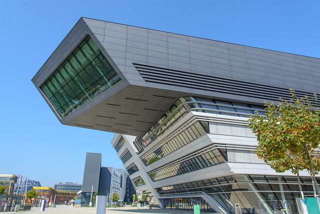 facade-640x480-83541143.jpeg