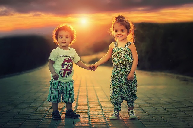 Navigating Co-parenting Schedules: Strategies for Kids’ Emotional Wellbeing