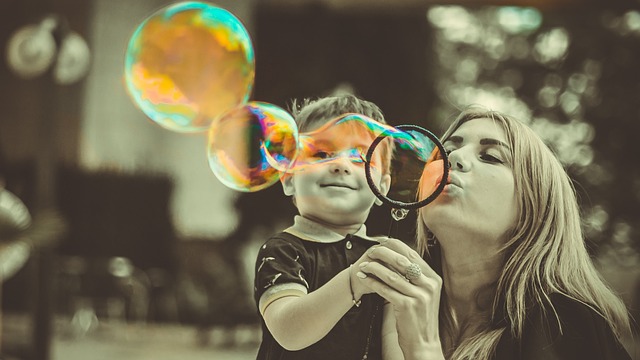 Technology’s Role in Expanding Family Networks & Emotional Support