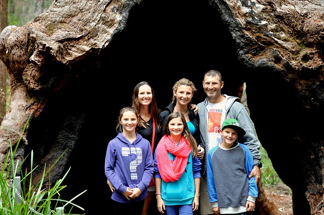 family-640x480-27093224.jpeg