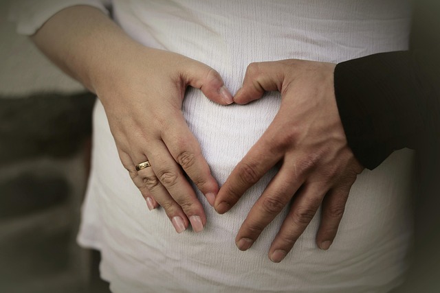 family-baby-pregnant-640x480-93054915.jpeg