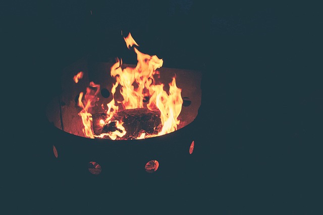 fire-pit-firepit-640x480-58914595.jpeg