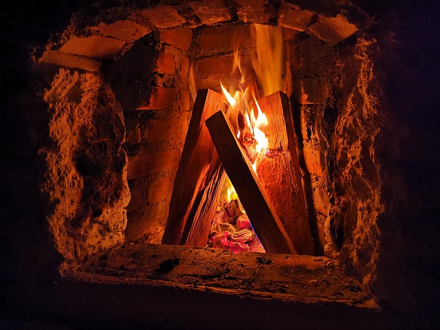 fireplace-640x480-6671476.jpeg