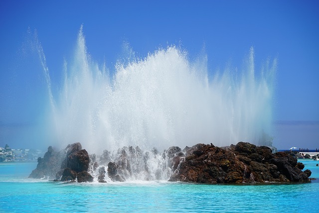 fountain-outdoor-fountain-640x480-36443700.jpeg