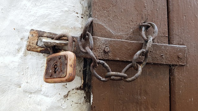 gate-640x480-49866988.jpeg