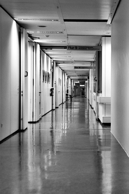 hospital-clinic-hospital-tools-640x480-8460723.jpeg