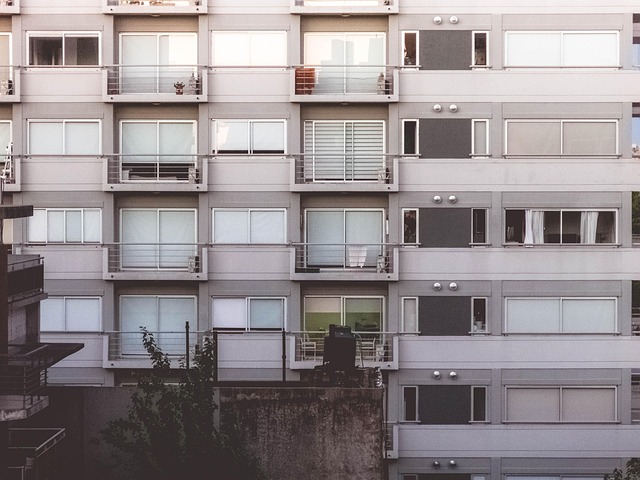 Secure Your Townhouse: Wireless Perimeter Alarms for Shared Living