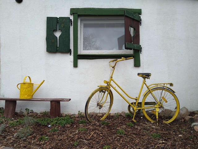 house-window-window-640x480-90005763.jpeg