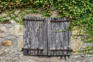 house-window-window-window-frame-modern-640x480-56229992.jpeg