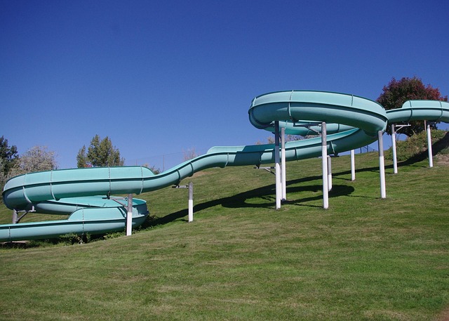 inflatable-water-slides-640x480-13881305.jpeg