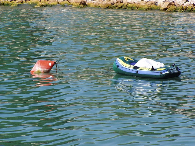 inflatable-water-slides-640x480-33361940.jpeg
