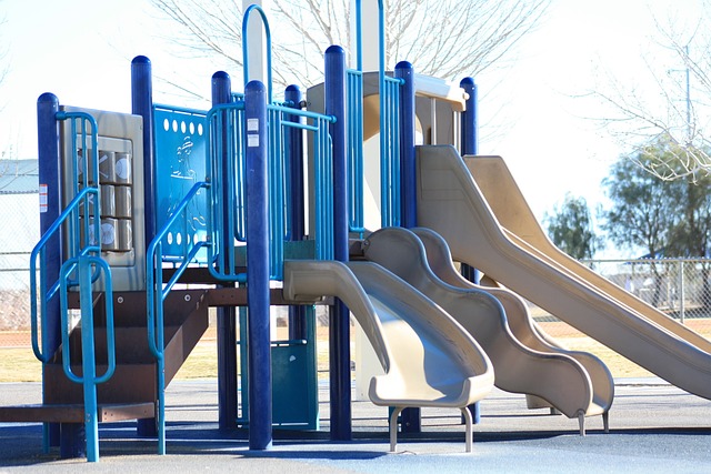 inflatable-water-slides-640x480-38934842.jpeg