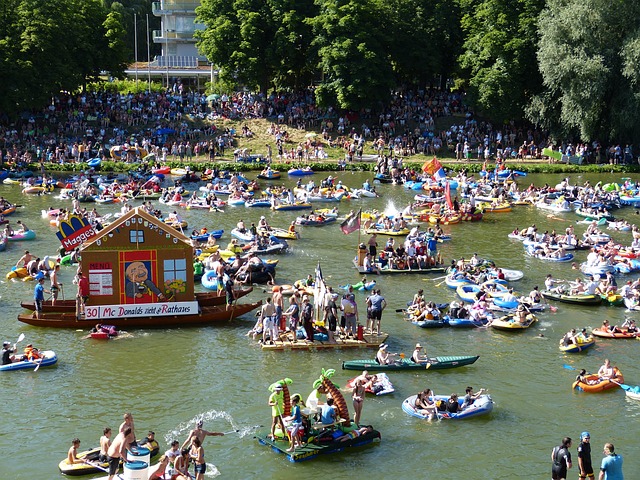 inflatable-water-slides-640x480-59324242.jpeg