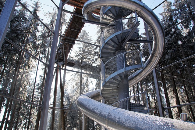 inflatable-water-slides-640x480-69213808.jpeg