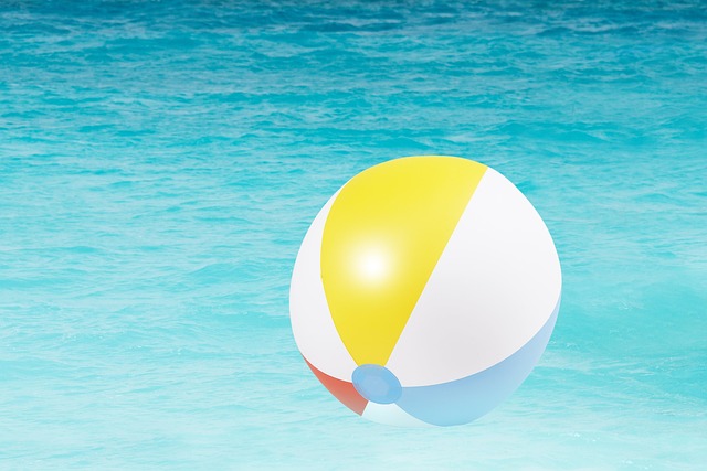 Tropical Touches: Pineapple & Hibiscus Patterns on Commercial Water Slides