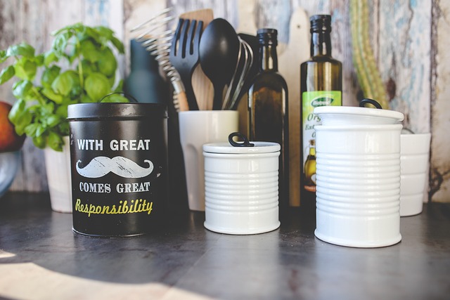 Blending Vintage and Modern: Concrete Countertops and Sleek Appliances for Timeless Kitchens