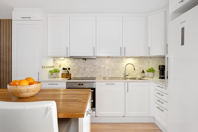 kitchen-640x480-50767063.jpeg
