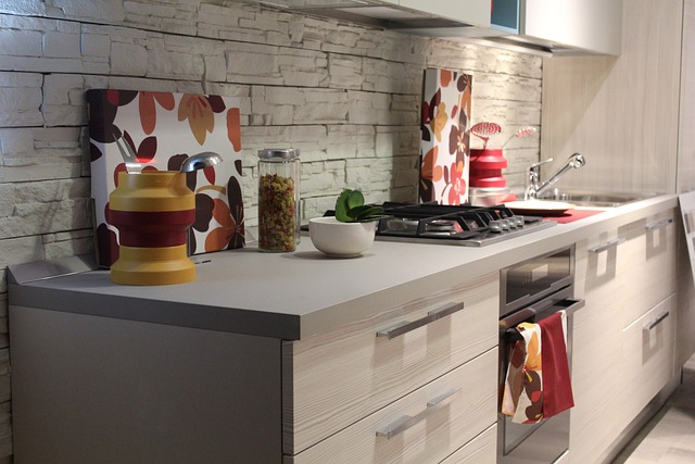 kitchen-640x480-53353152.jpeg