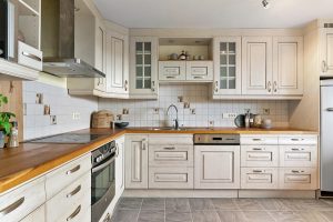 kitchen-640x480-55644917.jpeg