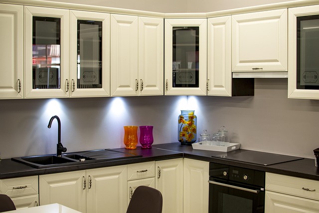 kitchen-640x480-65900186.jpeg