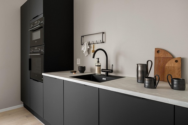 kitchen-fixtures-kitchen-faucet-faucet-k-640x480-73181236.jpeg