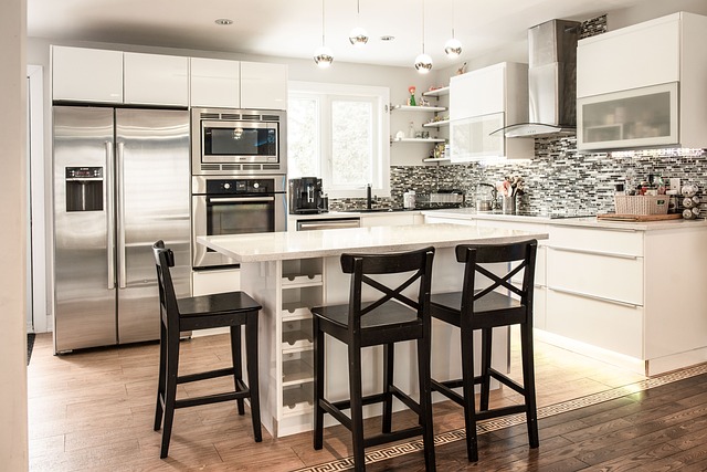 kitchen-kitchen-floor-640x480-50335010.jpeg