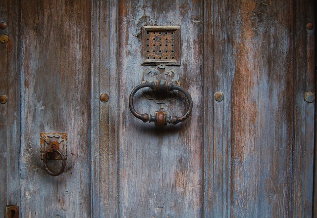 metal door
