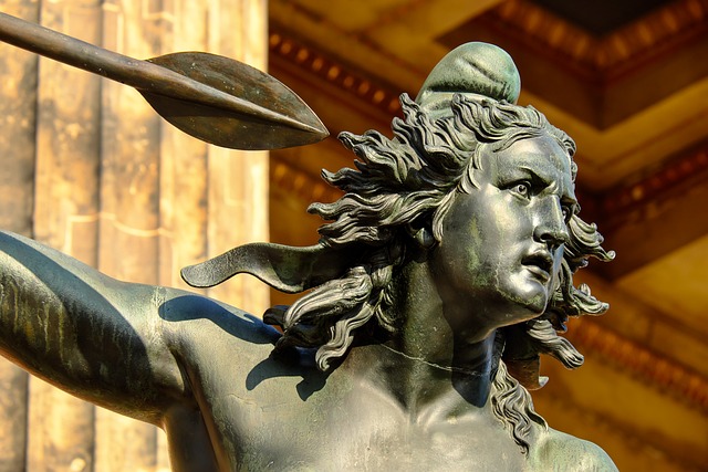 metal-sculpture-640x480-25937146.jpeg