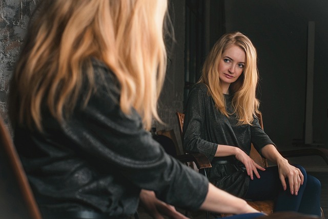 mirror-640x480-35152769.jpeg