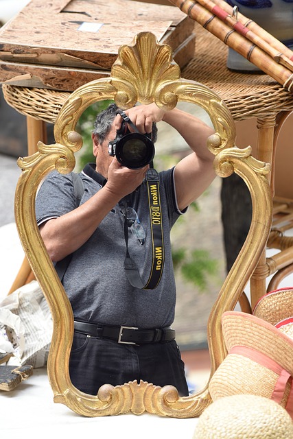 mirror-640x480-50852079.jpeg