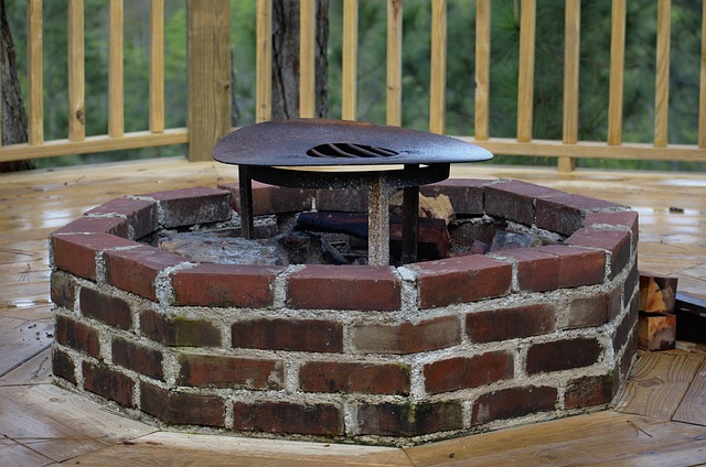 outdoor-fireplace-640x480-40203576.jpeg