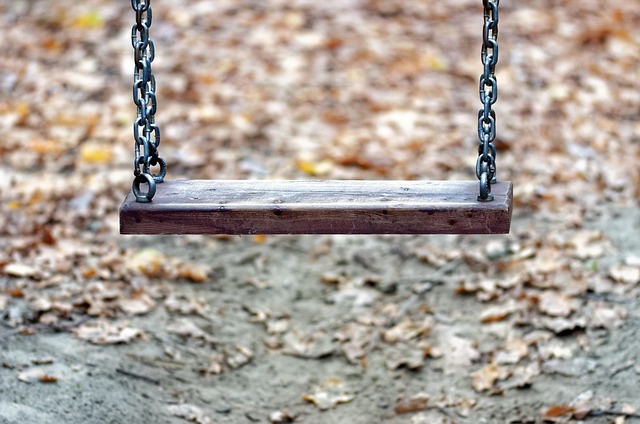 outdoor seating, outdoor seat